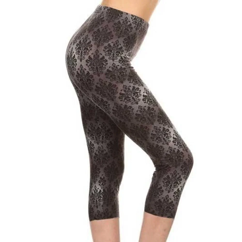 LEGGINGS DEPOT Black and Silver Grey Demask Print Capri Size 10 NWT - Picture 3 of 3